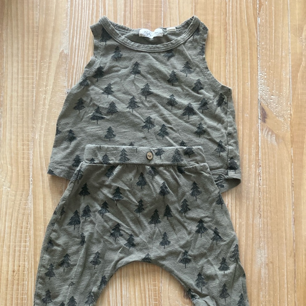 Rylee + Cru Pine Tree Print Baby Set